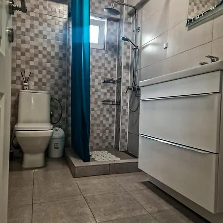 Apartment A&c *